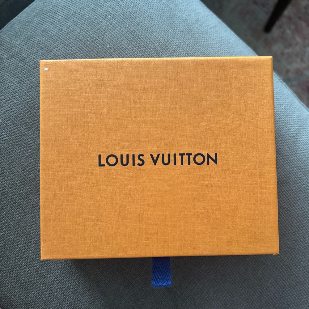 Louis Vuitton wallet box